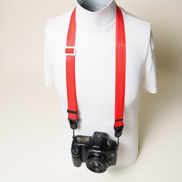 RED Adjustable Camera Neck Strap  w/ Peak Design Anchors - Picture 3 of 7